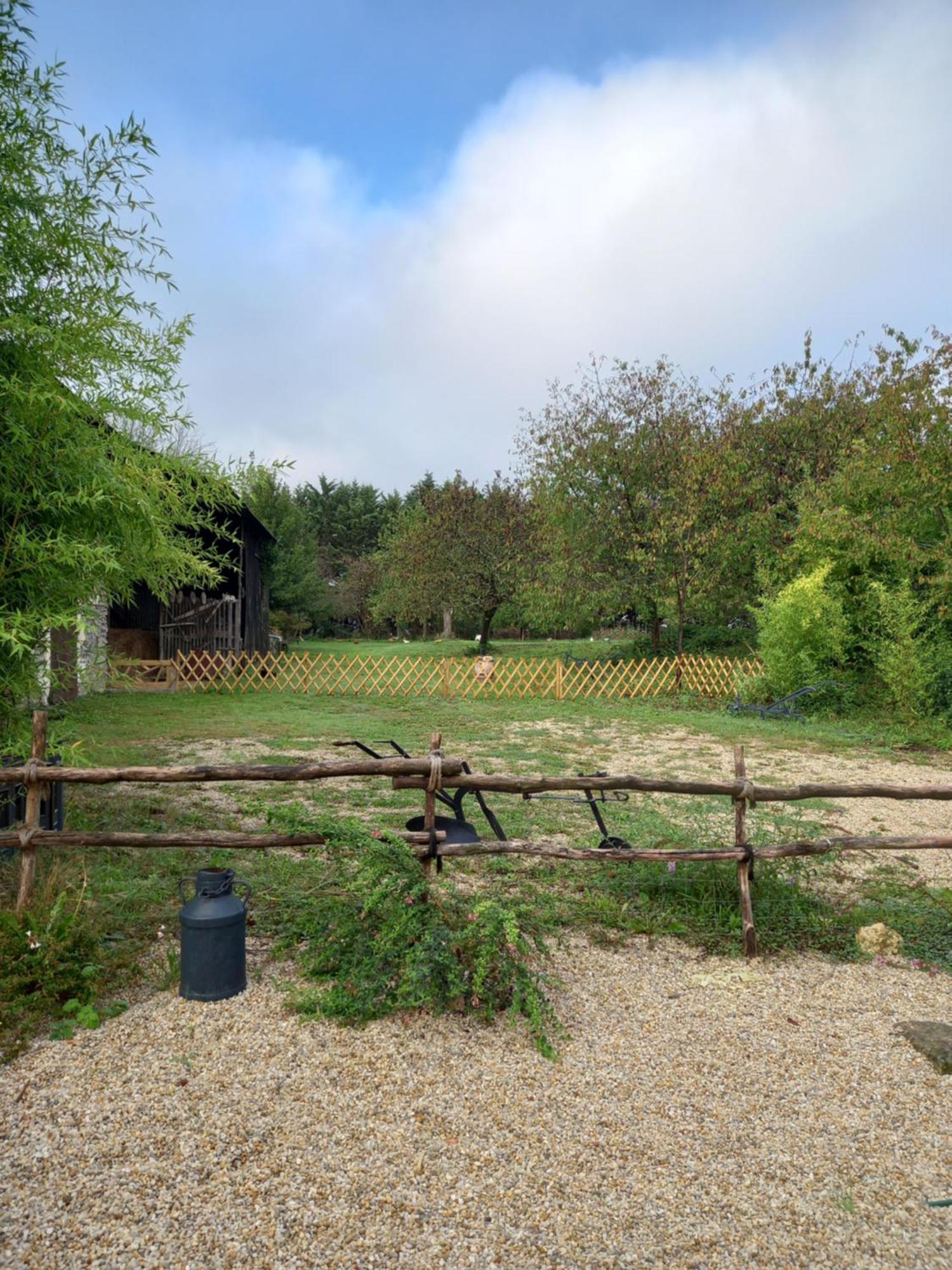 L'Ecole Buissonniere Villa Noyant-la-Plaine Exteriör bild